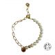 Bracelet chaine torsadée et perles de culture 7 mm médaille martelée  10 mm